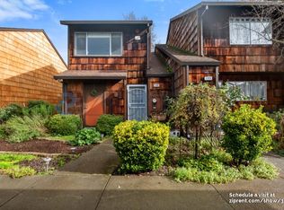 1326 Parkway Dr, Rohnert Park, CA 94928