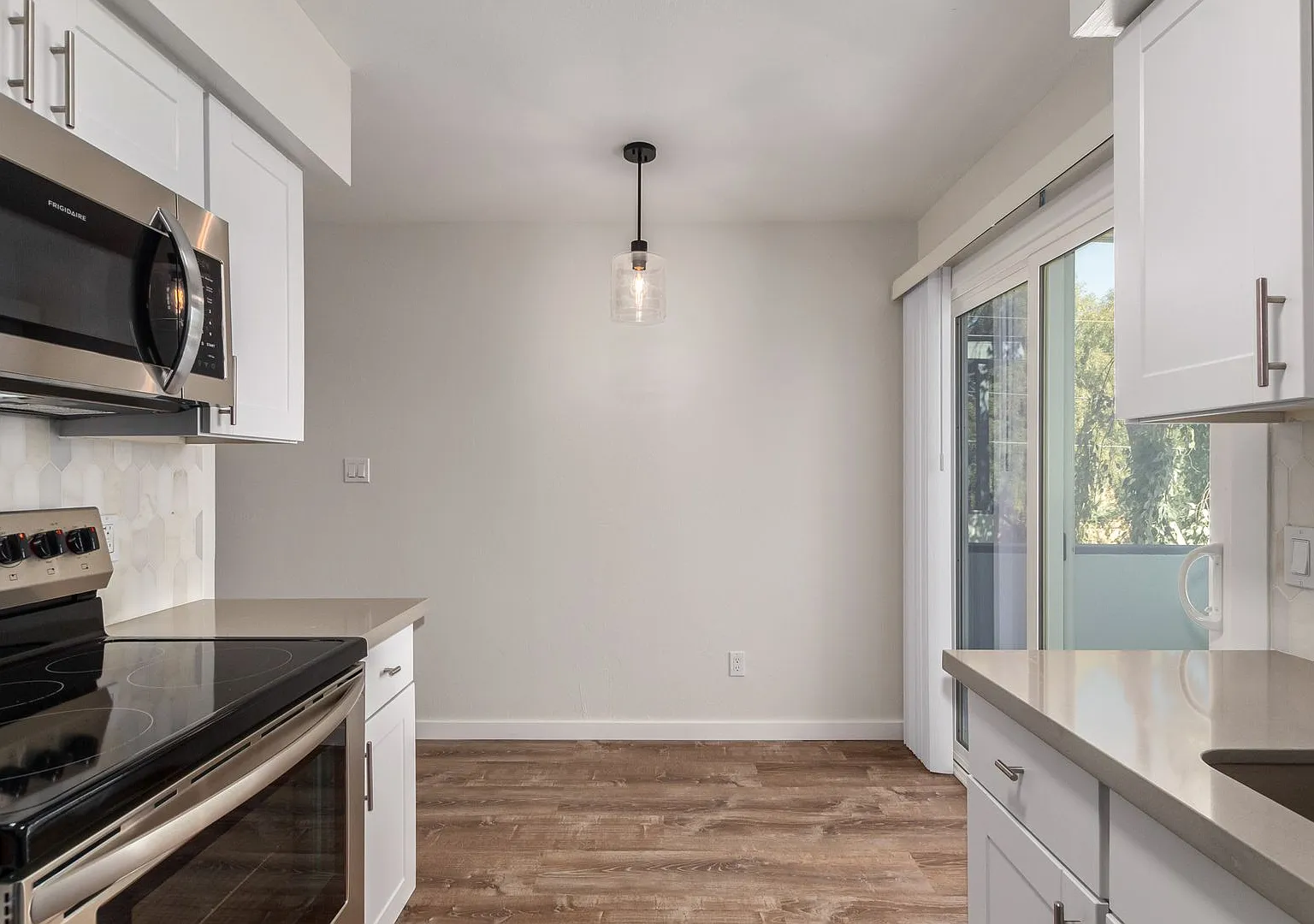 7602 E Polk St — Photo 1