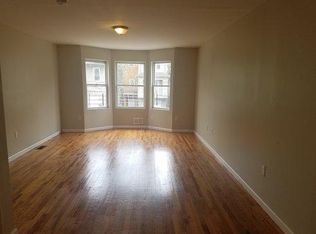 767 S 17th St, Newark, NJ 07103