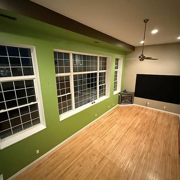 647 Irvine Ave #301 — Photo 14
