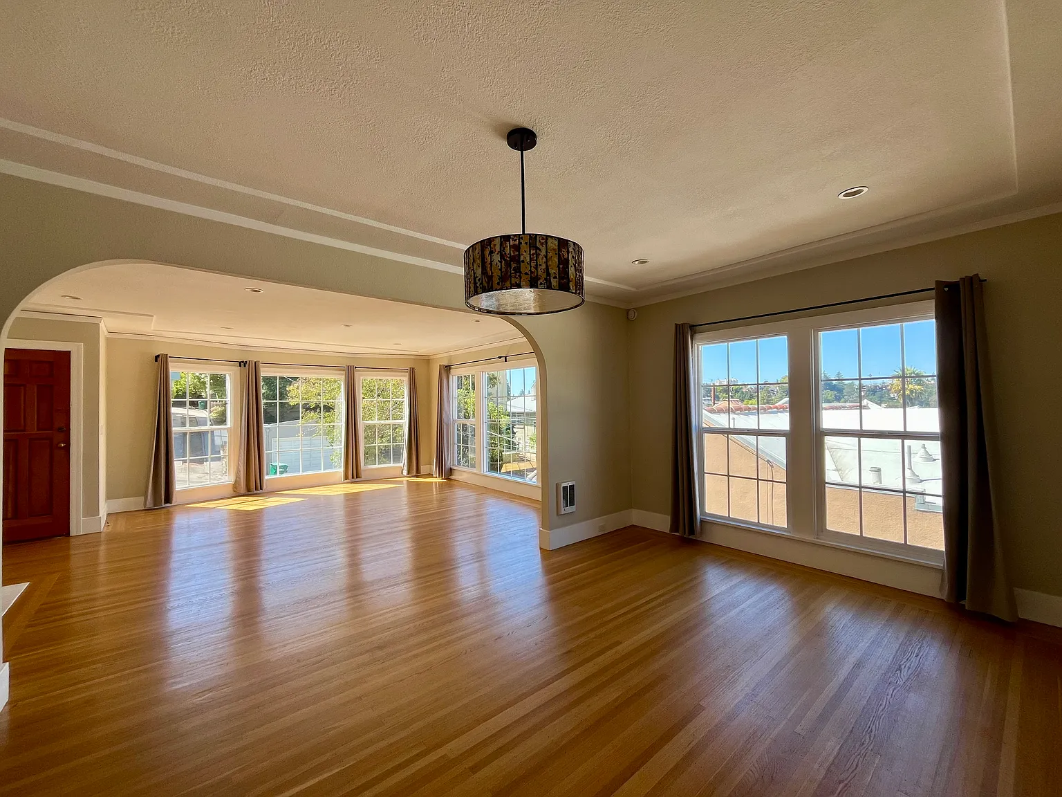 2 bed, 1335 sqft, $4,000 — Photo 4