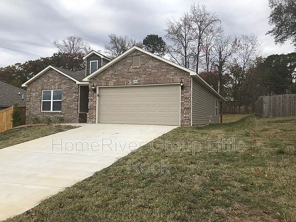 2nd image of 1104 Huntington Dr