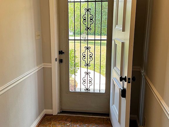5th image of 2821 Reed Creek Dr