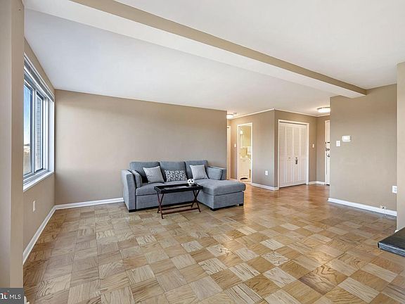 4th image of 10201 Grosvenor Pl APT 1206
