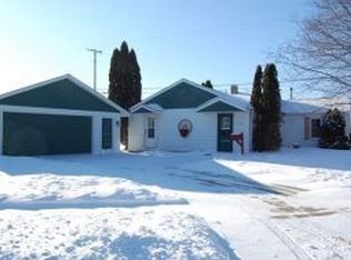 139 Friendship St, Fond Du Lac, WI 54937