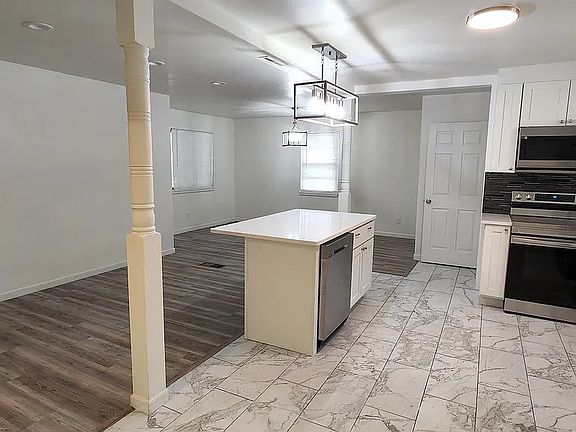 3rd image of 1217 Florida Ave