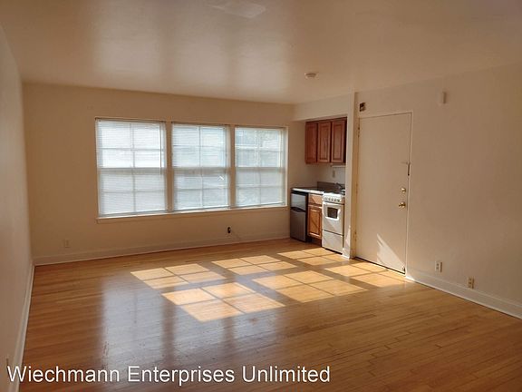 5th image of 1615 N Franklin Pl #5554643