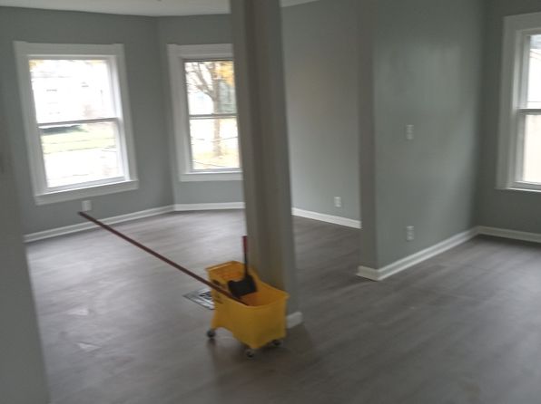 116 W Ostrander Ave