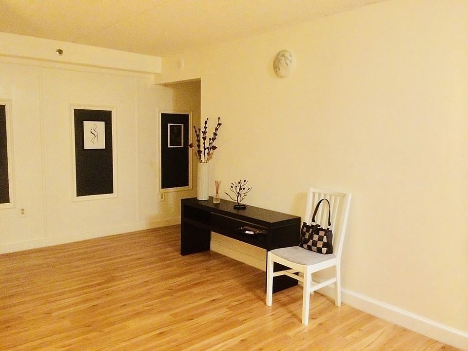1st image of 200 Cove Way Unit 913