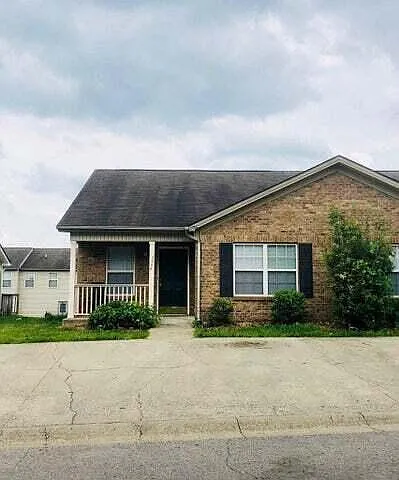 2548 Danielle Ln Photo 1