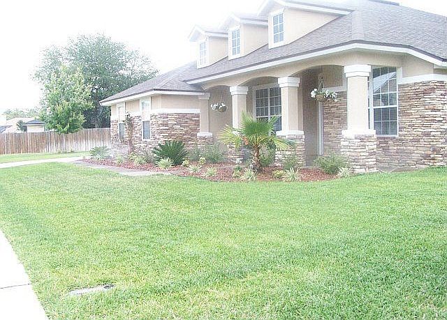 Large Front porch with Brick pavers