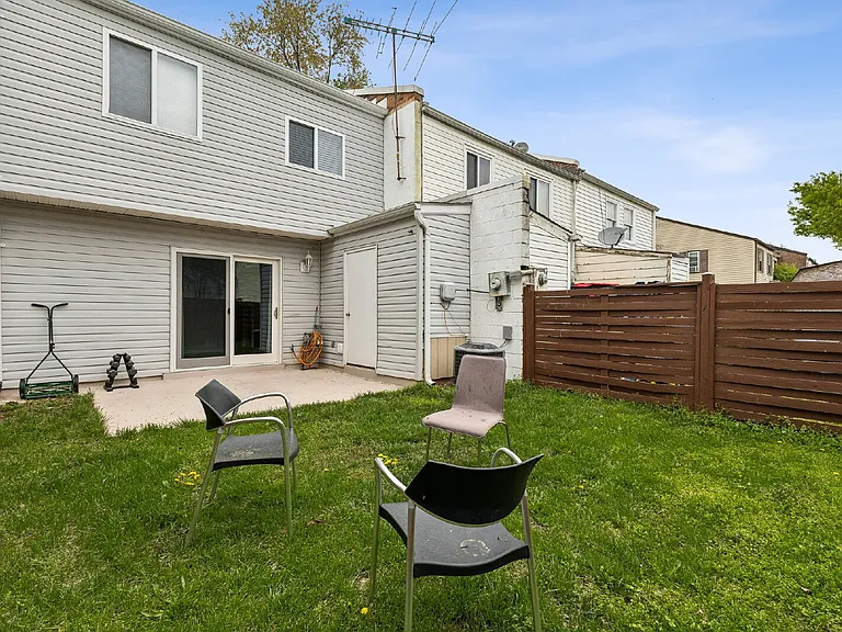 7974 Community Dr — Photo 6
