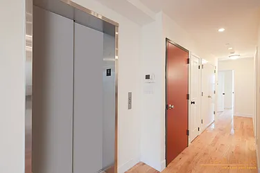 Rented by aptsandlofts.com