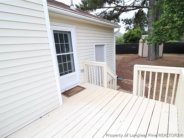 504 Noonday Ct — Photo 29