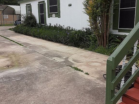 3rd image of 15119 Pioneer Valley