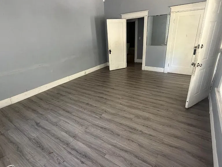 719 S Plum St — Photo 3