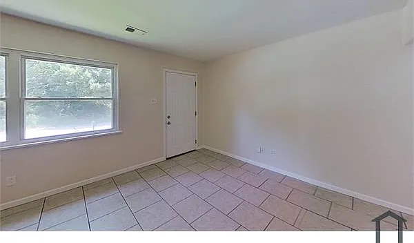 224 Becker Dr — Photo 11