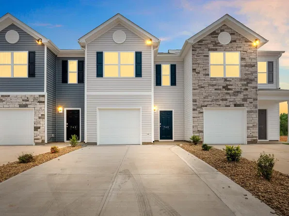 745 Embark Cir, Greer, SC 29651