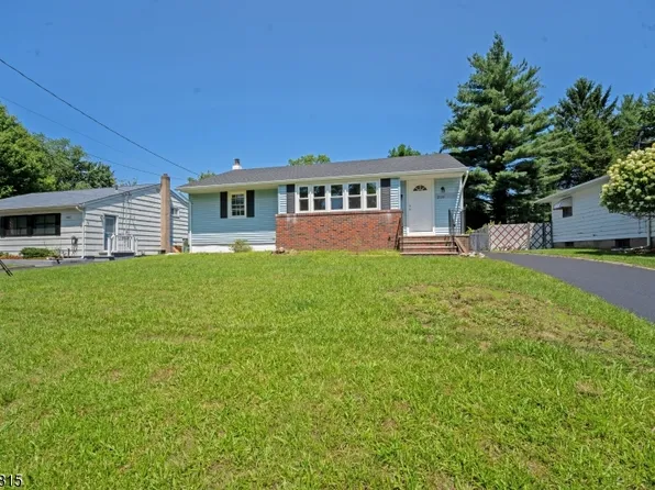 219 Haroldson Pl, Pompton Lakes Boro, NJ 07442