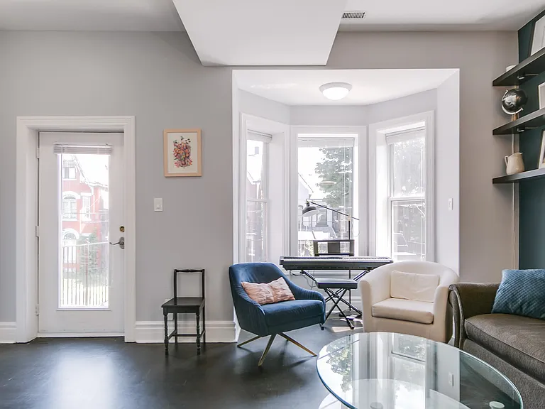 388 Manning Ave #A — Photo 3