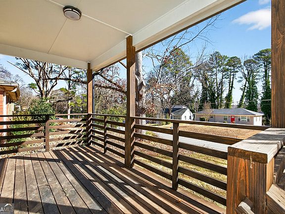 3rd image of 2085 Dellwood Pl