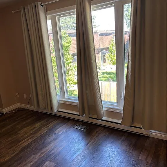 6266 Thornberry Cres — Photo 11