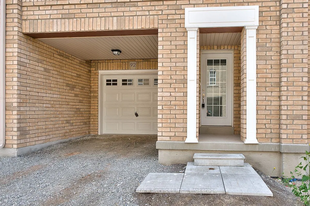 3 bed, $3,275 — Photo 2