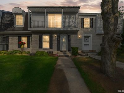 121 Stratford Ln, Rochester, MI, 48309