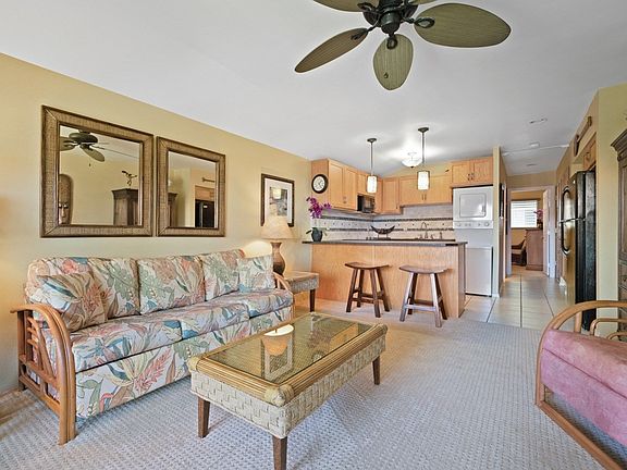 2nd image of 75-6100 Alii Dr APT C35