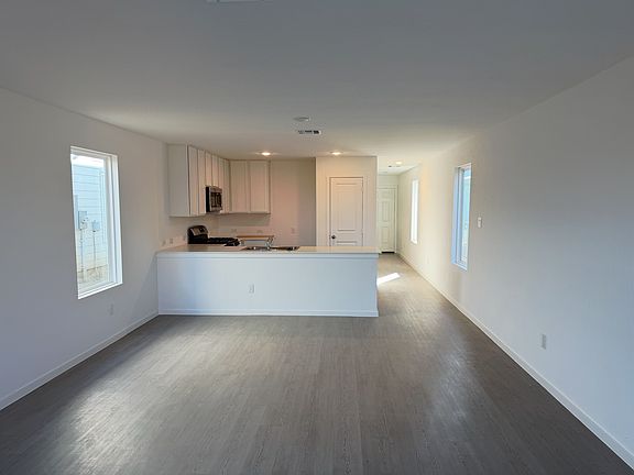 5th image of 7637 Barcelo Way