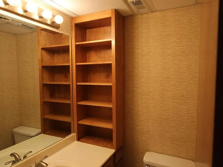 460 Oppenheimer Dr — Photo 13