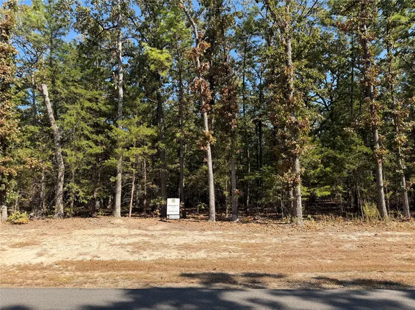 32 Whispering Pine Trl S, Mount Vernon, TX 75457