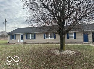 207 E Log St, Carthage, IN 46115