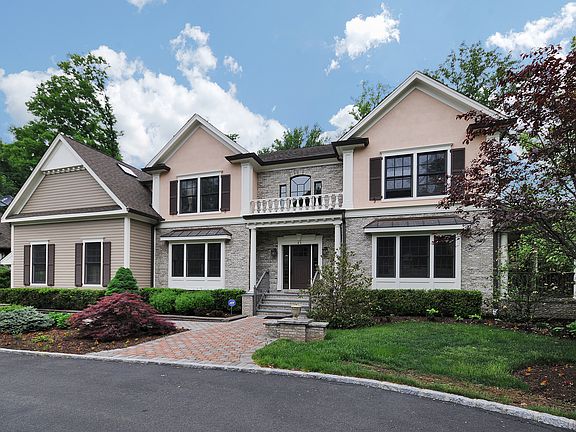 4th image of 43 Briarwood Dr