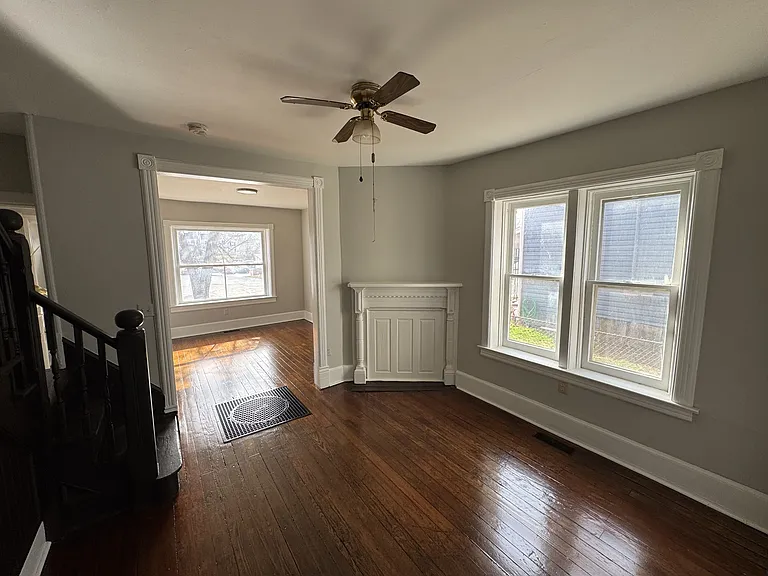 226 N Raleigh St — Photo 2