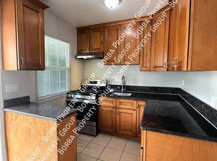 947 1/2 Chestnut Ave, Long Beach, CA 90813