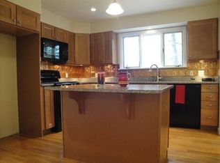 22 Kingsbury St, Fitchburg, MA 01420