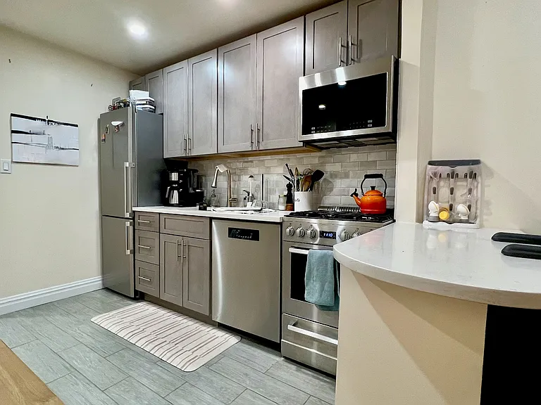 16 W 75th St #1A — Photo 7