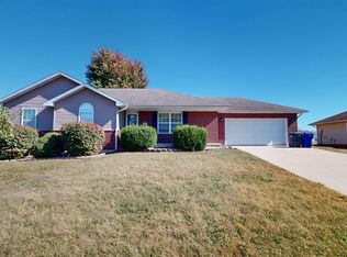 707 Prestwick Farms Rd, Sedalia, MO 65301