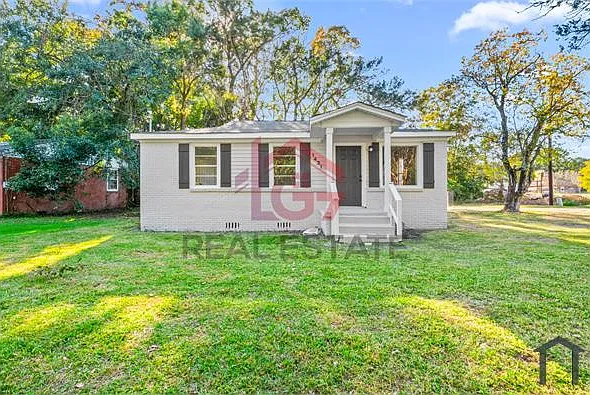3 bed, 1008 sqft, $1,350 — Photo 1