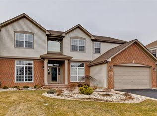 116 Preserve Ct, Lindenhurst, IL 60046