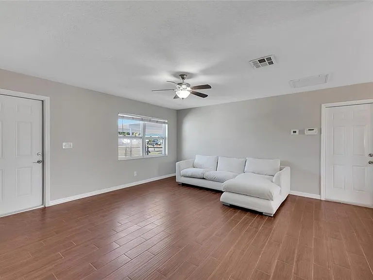 412 Flamingo Dr — Photo 11