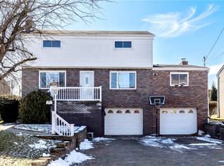 444 Bartola St, Pittsburgh, PA 15243