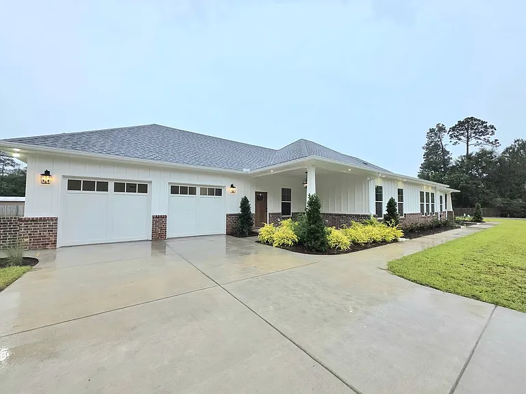 3299 Bernath Dr — Photo 21