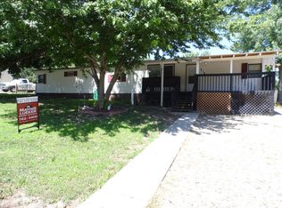 819 Cassie St, Junction City, KS 66441