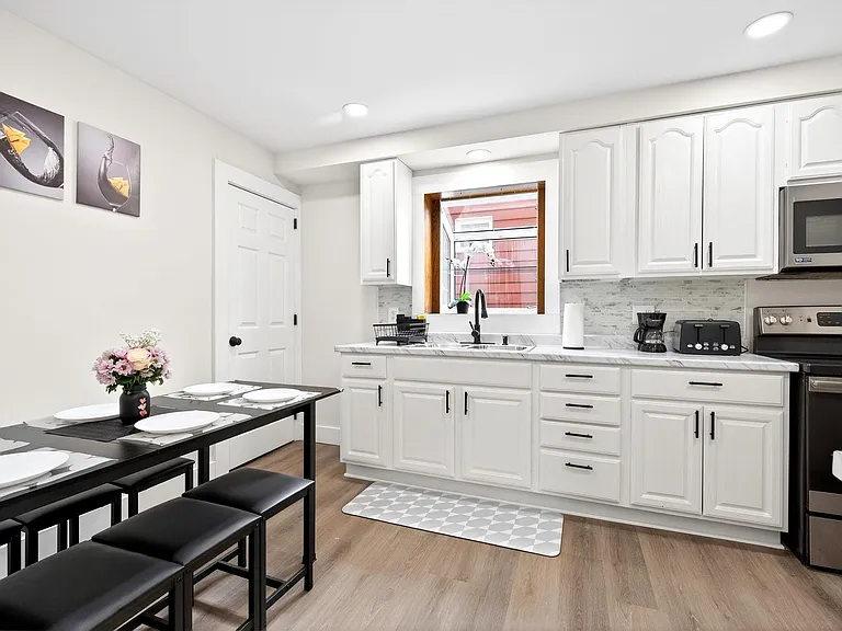 Kitchen - dining