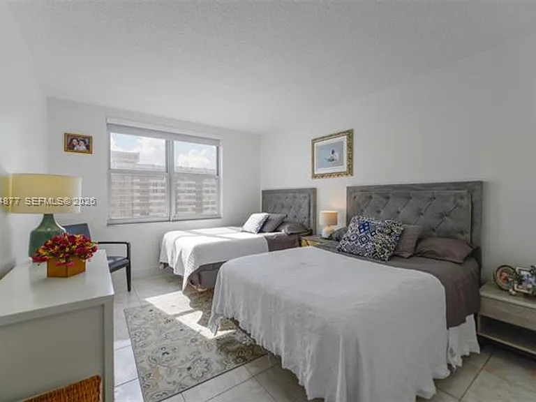 1950 S Ocean Dr #19E — Photo 21