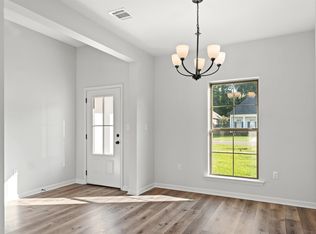 2468 Woodland Ct, Port Allen, LA 70767