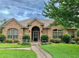 1112 Oak Park Dr, Angleton, TX 77515