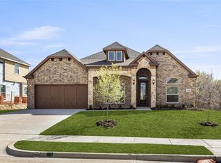 2630 White Plains Dr, Midlothian, TX 76065